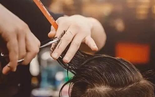 零基礎(chǔ)可以學(xué)美發(fā)嗎_深圳美發(fā)學(xué)校推薦 零基礎(chǔ)可以學(xué)美發(fā)嗎_深圳美發(fā)學(xué)校推薦